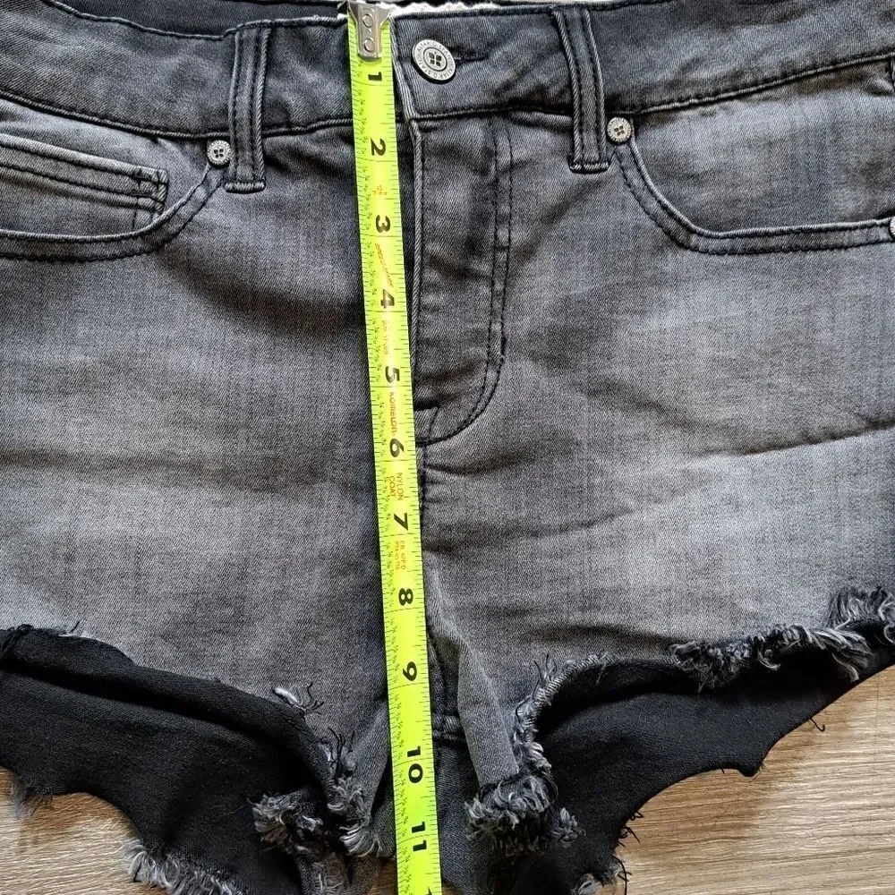 Altar'd State Distressed Henrix Raw Hem Rewash Black Summer Short Size 27